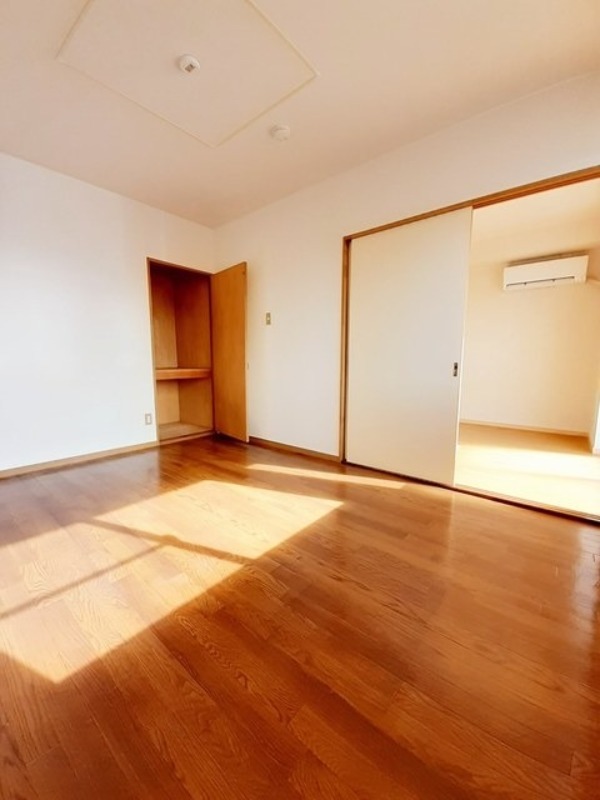 居室・リビング　図面と現状に相違がある場合には現状を優先