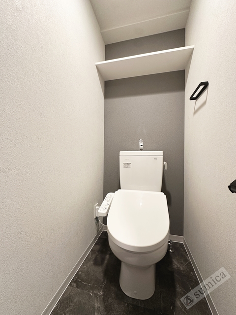 トイレ　温水洗浄便座