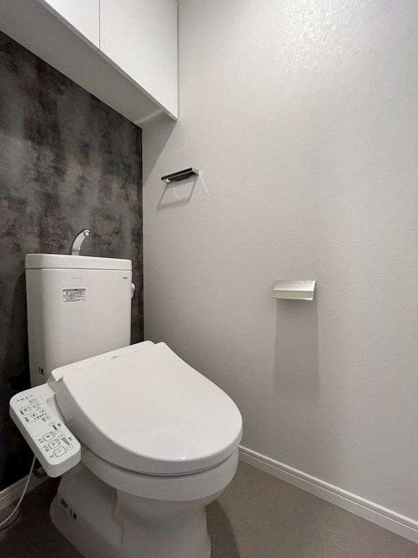 トイレ　※別号室参考写真