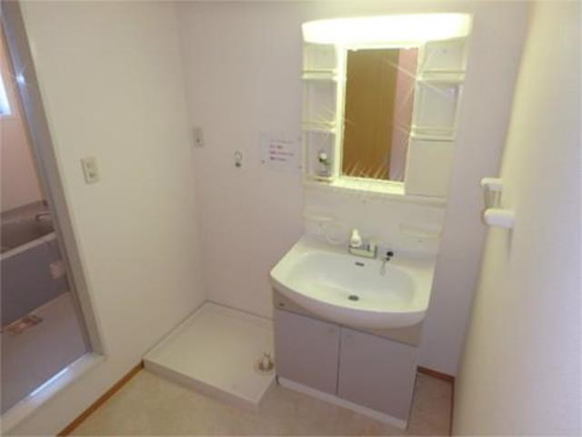 その他部屋・スペース　きれいな独立洗面台付き脱衣所