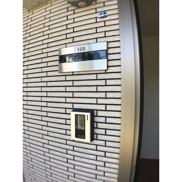 セキュリティ　モニター付きインターホン