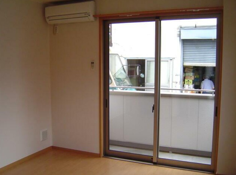 居室・リビング　※別部屋参考写真