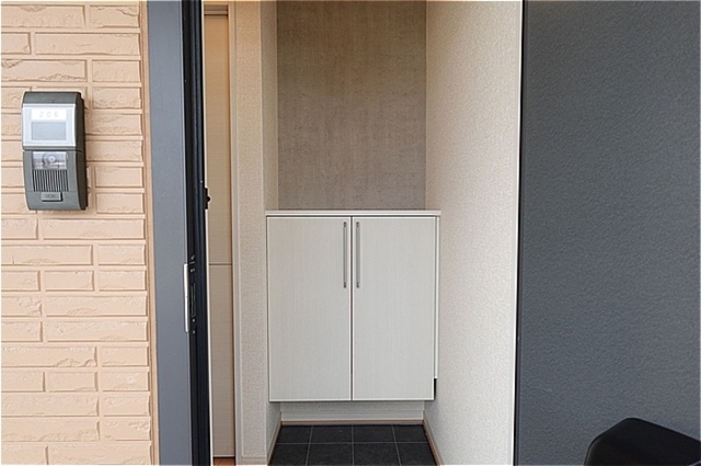 玄関　シューズボックス