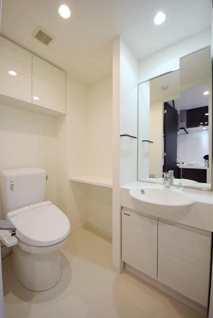 トイレ　別号室参考写真