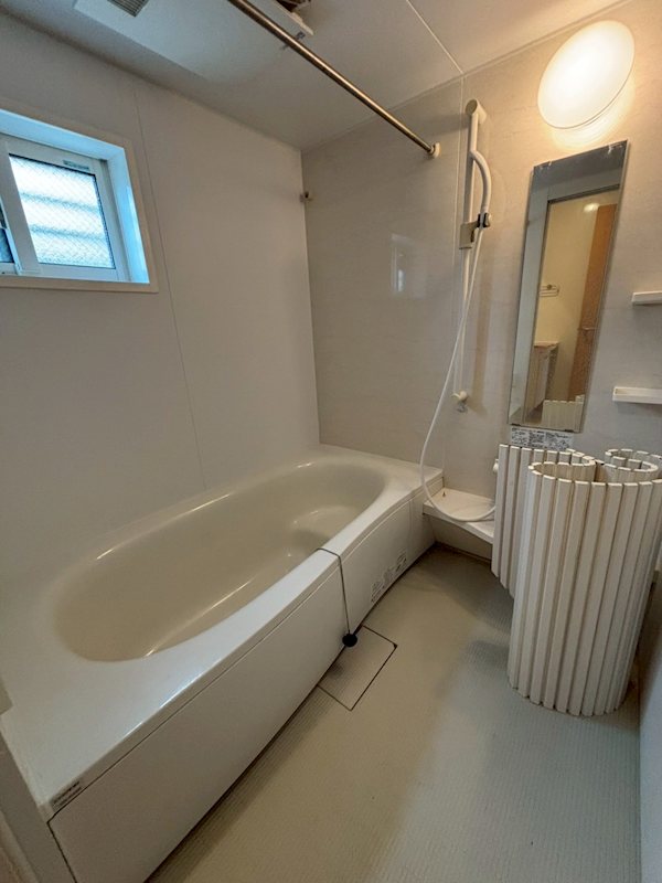 バス・シャワールーム　別部屋参考写真