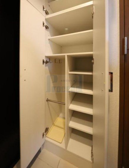 玄関　たっぷりシューズボックス☆