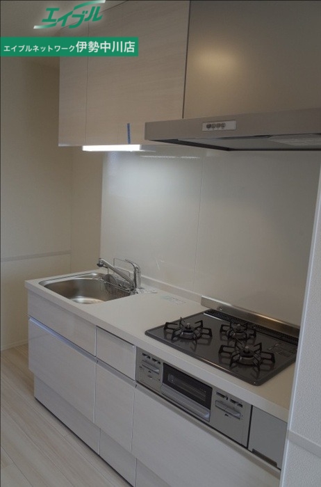 キッチン　同型イメージ写真