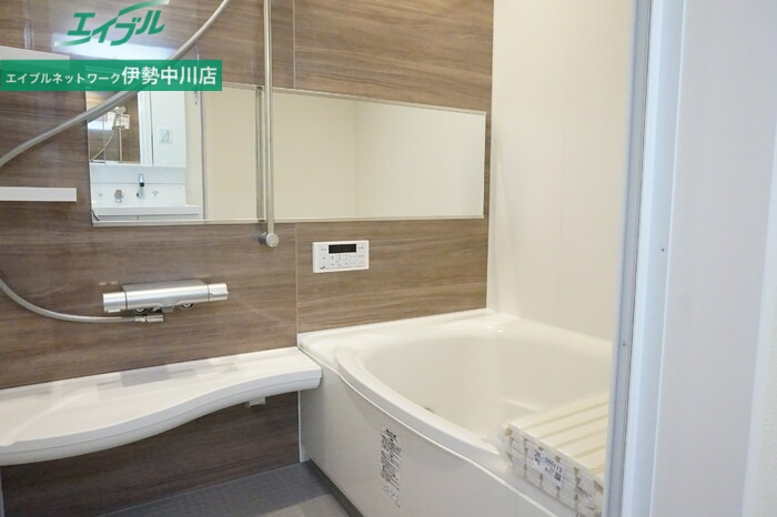 バス・シャワールーム　同型イメージ写真