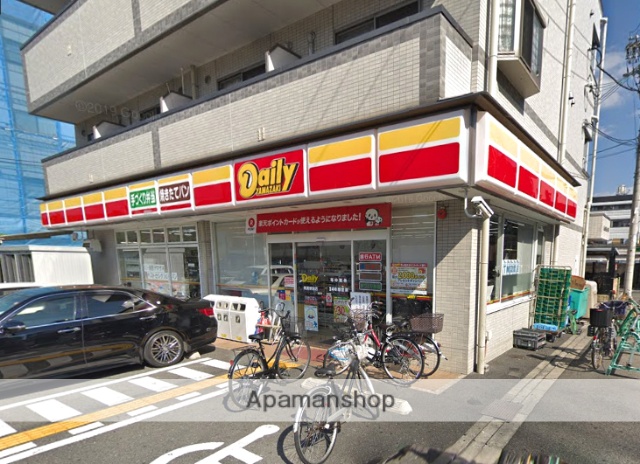 コンビニ　デイリーヤマザキ（コンビニ）まで390m