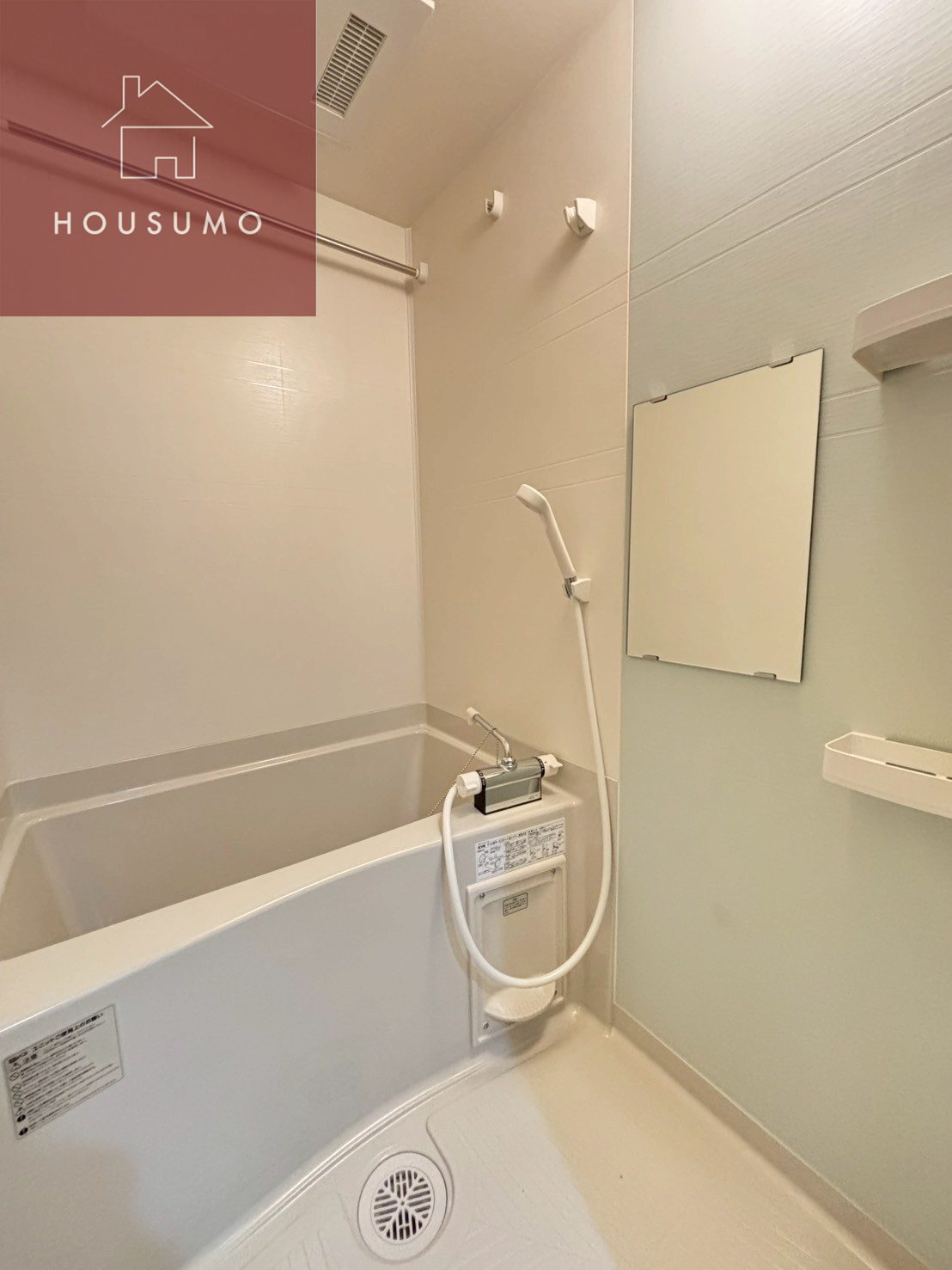 エントランス　落ち着いたエントランスです