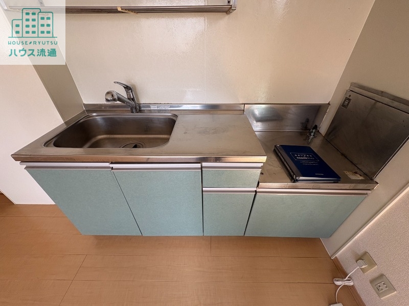 キッチン　※別号室の写真です