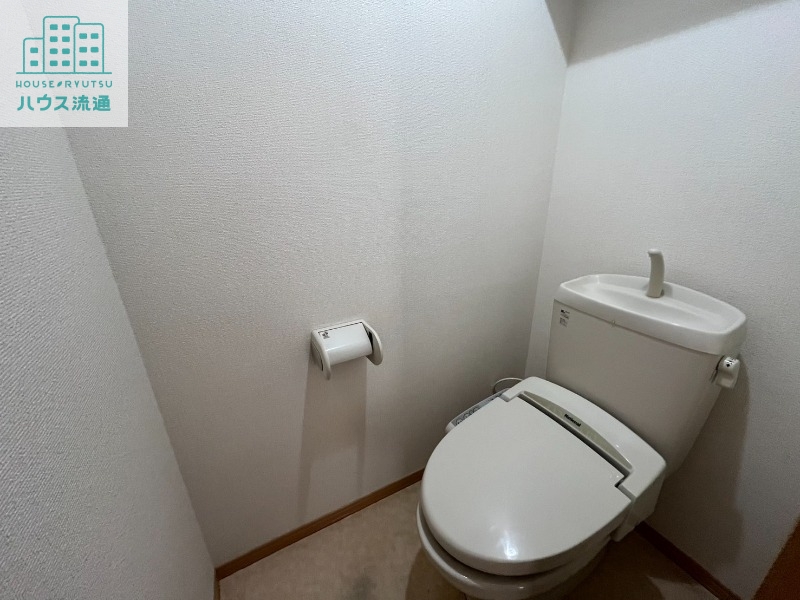 トイレ　※別号室の写真です