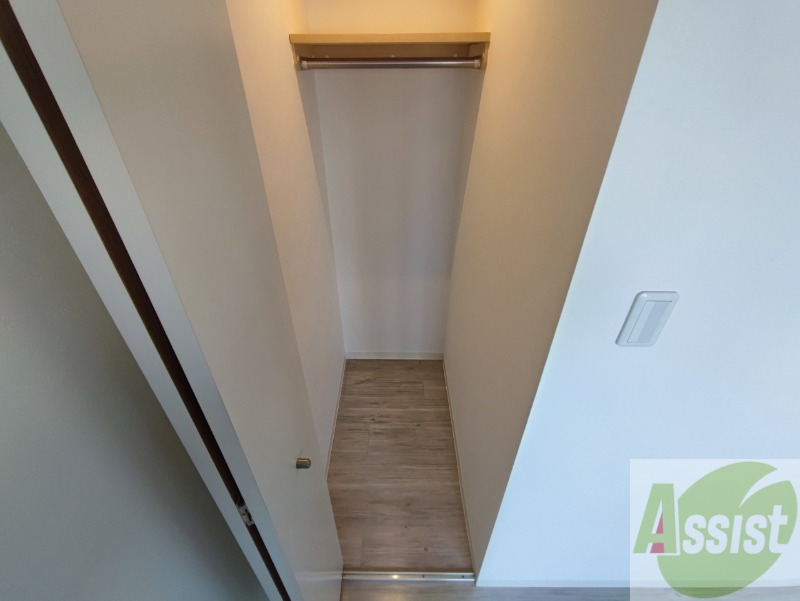 収納　寝室の収納です。部屋がすっきり片付きます。