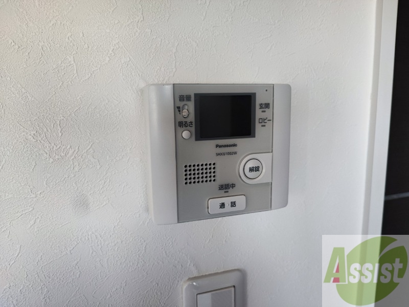 セキュリティ　ＴＶモニター付インターホンです。来客者の顔が見えるので安心！
