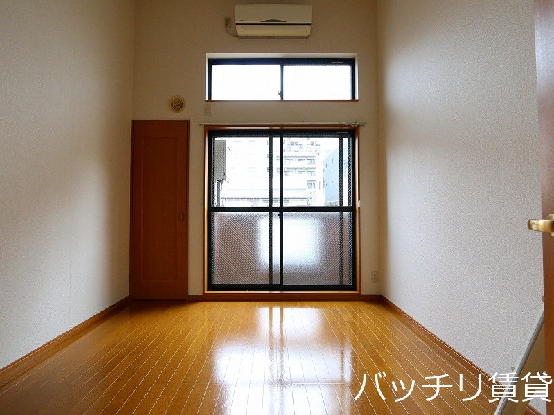 バルコニー　同型タイプの為、現状を優先致します。