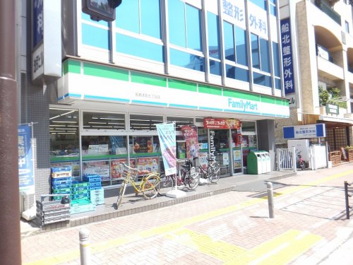 コンビニ　ファミリーマート 船橋本町七丁目店（コンビニ）まで448m