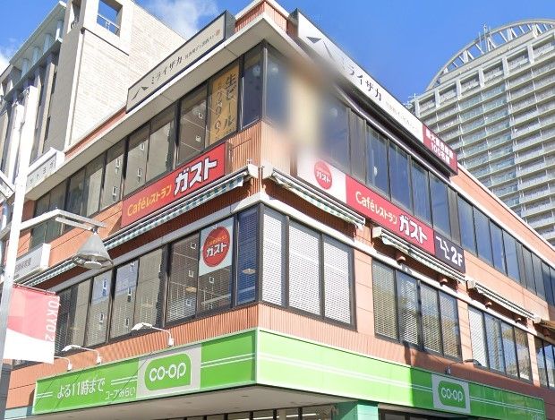 飲食店　ガスト板橋駅前店（飲食店）まで510m