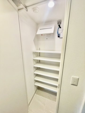 収納　別部屋参考写真