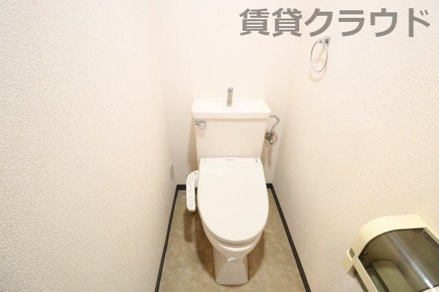 トイレ　温水洗浄便座は最近では、急上昇人気設備の一つです！