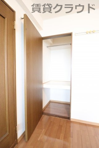 収納　コンパクトですがしっかりクローゼットです！