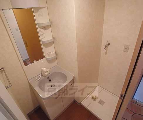 洗面設備　便利なシャンプードレッサー。