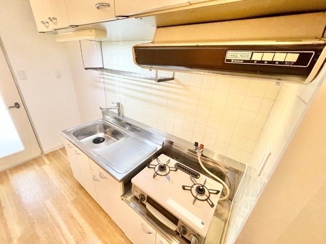 キッチン　２口ガスコンロ設置しました！