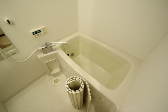 バス・シャワールーム　※別部屋の写真です