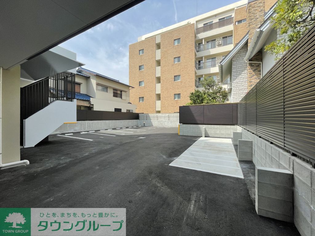 駐車場　駐車場