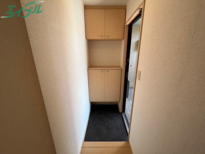 玄関　反転タイプ参考写真