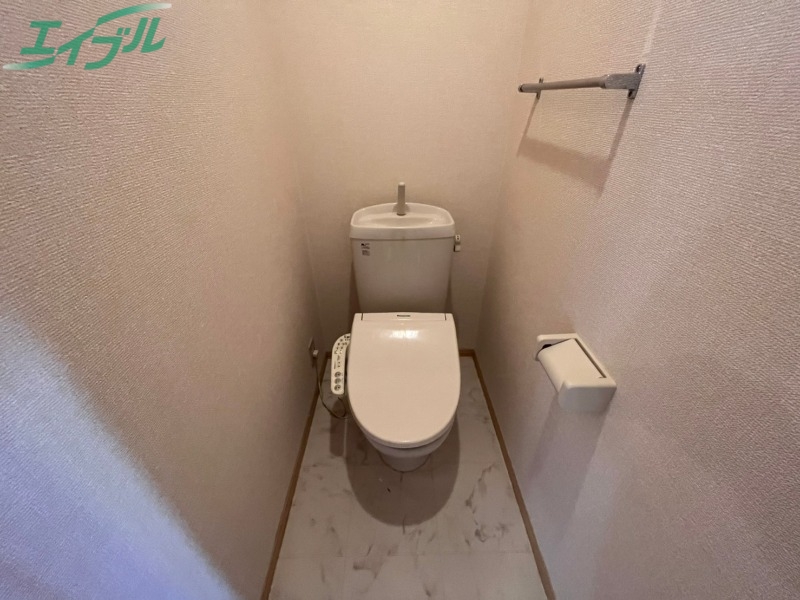 トイレ　反転タイプ参考写真