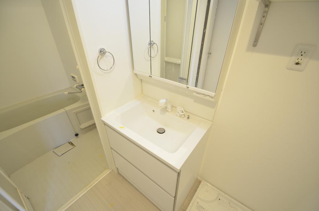 洗面設備　洗髪洗面化粧台