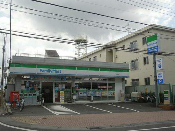 コンビニ　ファミリーマート柏富勢店（コンビニ）まで636m