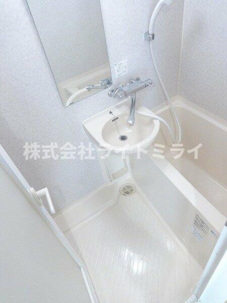 バス・シャワールーム　?