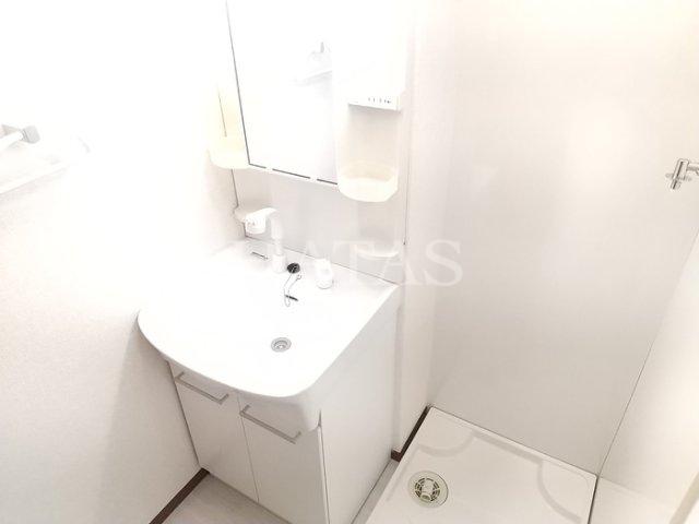 洗面設備　同物件別部屋です