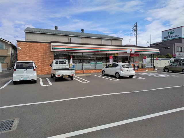 コンビニ　セブン　イレブン松山保免西１丁目店（コンビニ）まで577m