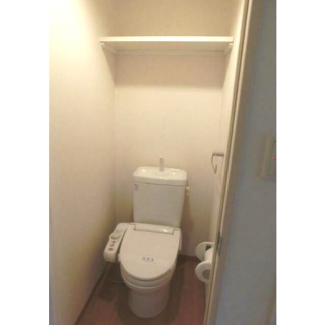 トイレ　※同仕様写真含む