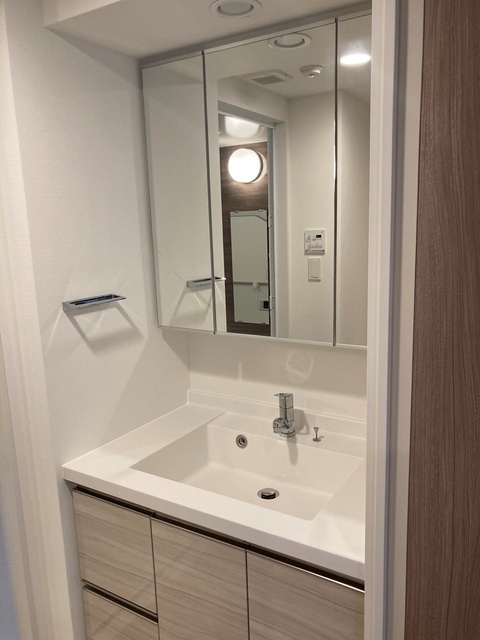 洗面設備　※写真は同タイプ住戸です。