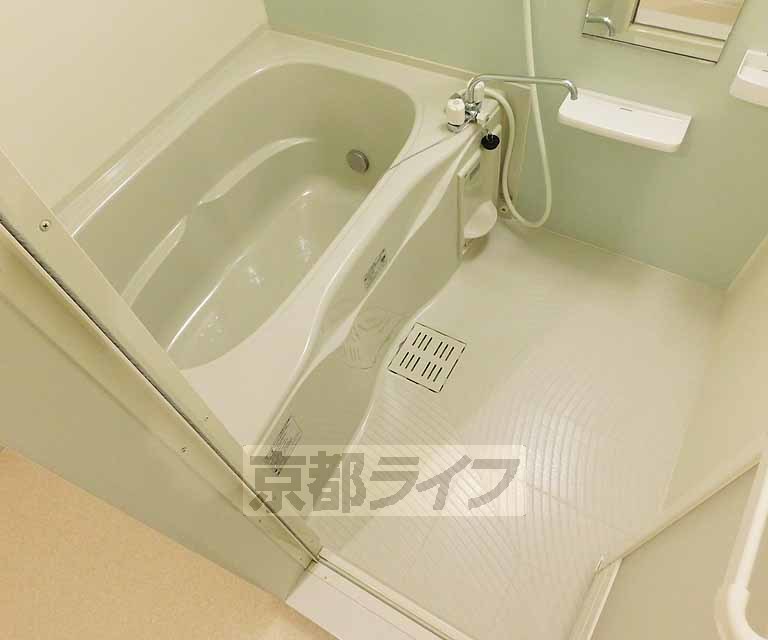 バス・シャワールーム　追い焚き機能付です・