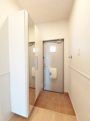 玄関　シンプルで使いやすい玄関です