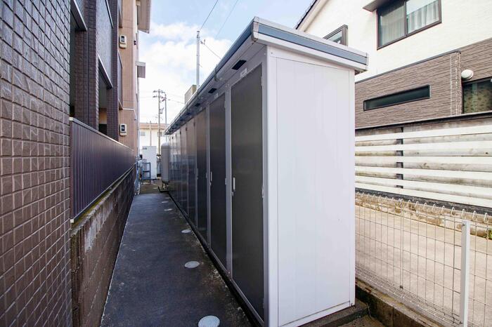 その他設備　タイヤなどしまえるトランクルームもございます♪