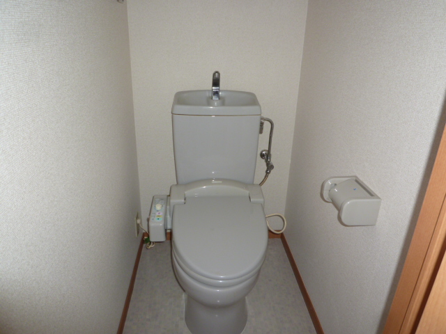 トイレ　シャワートイレでスッキリ