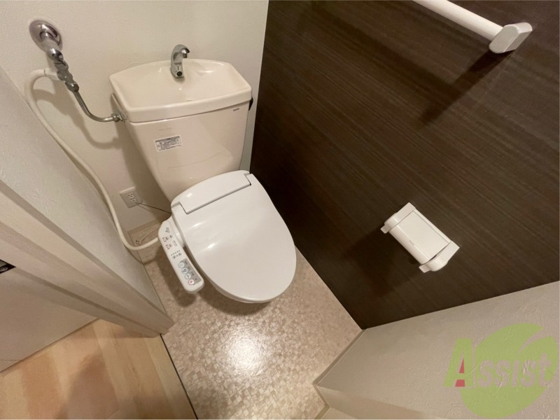 トイレ　こちらはトイレです。清潔感があり、安心して使用できます。