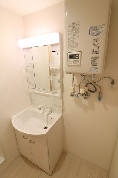 洗面設備　シャンプードレッサーです☆