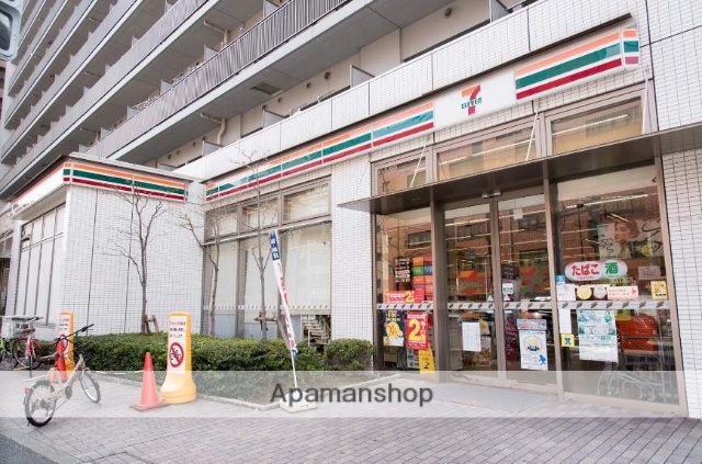 コンビニ　セブンイレブン（コンビニ）まで377m
