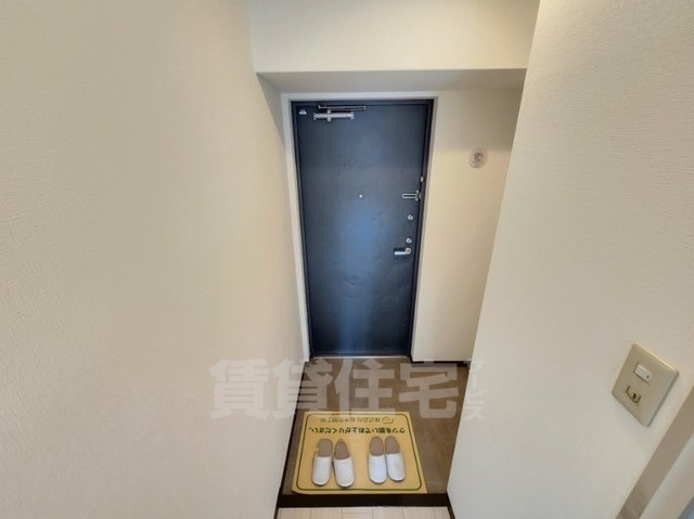 地下鉄御堂筋線 北花田駅 徒歩7分 11階建 築32年の玄関写真