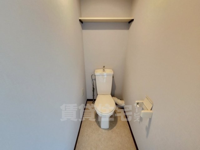 地下鉄御堂筋線 北花田駅 徒歩7分 11階建 築32年のトイレ写真