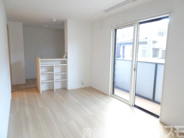 居室・リビング　明るいお部屋です♪
