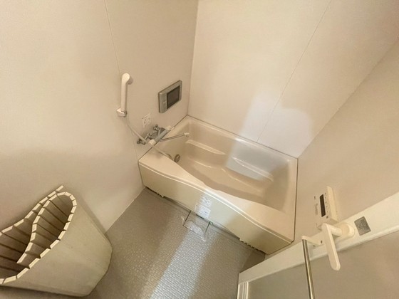 バス・シャワールーム　※別部屋の写真です