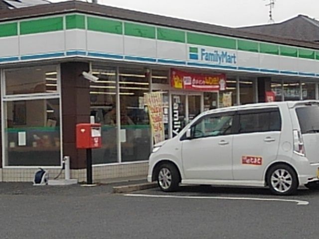 コンビニ　ファミリーマート上峰加茂店（コンビニ）まで1290m
