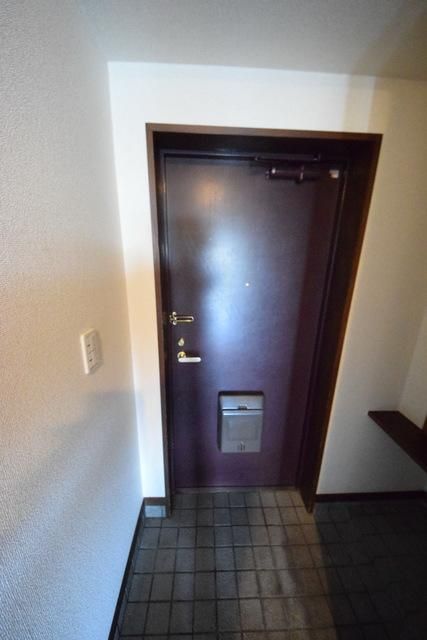 玄関　別部屋参照